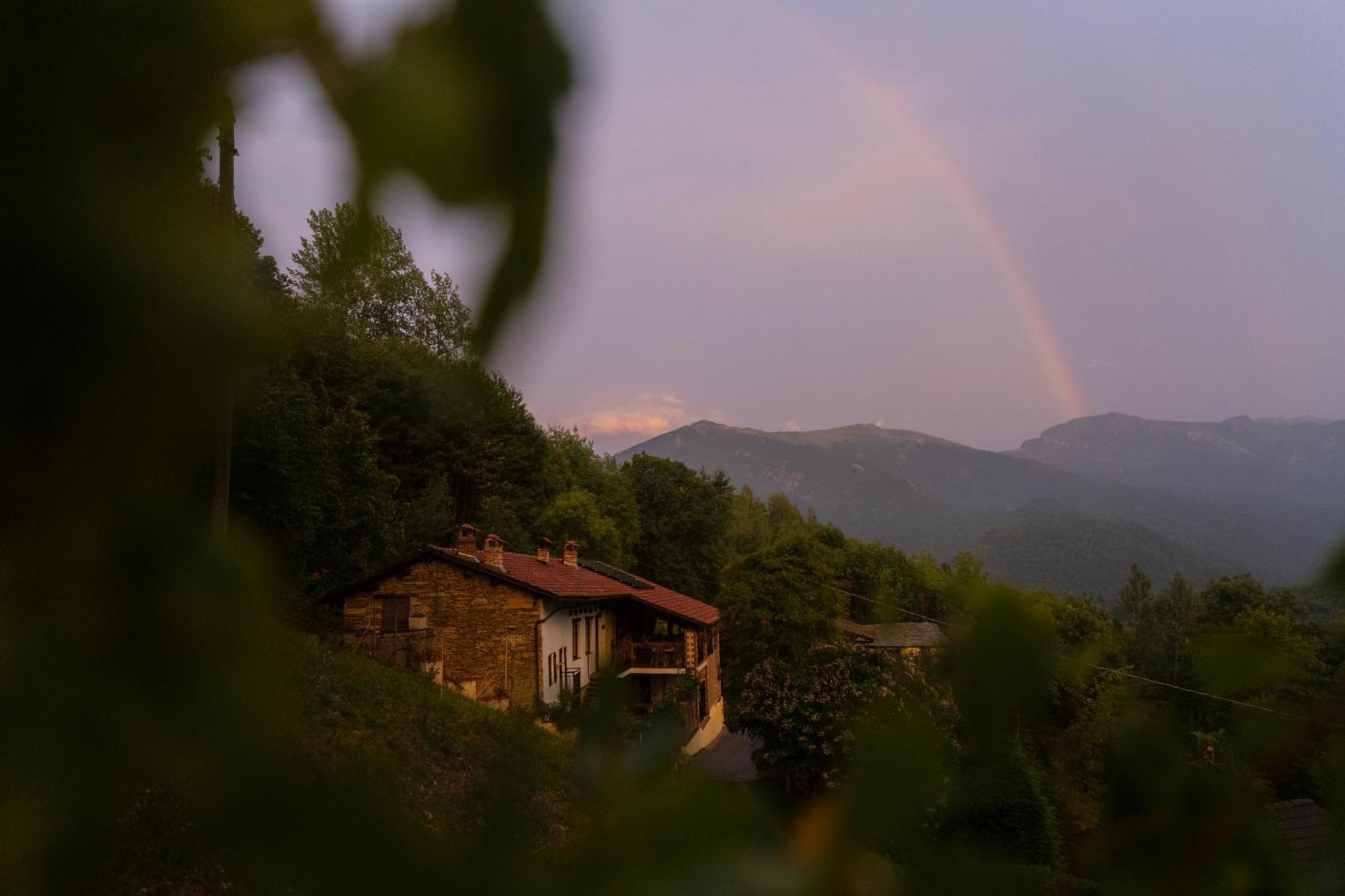 Bed and Breakfast Iduevagamondi - Ospitalita Rurale Famigliare Di Montagna Chiusa di Pesio Экстерьер фото